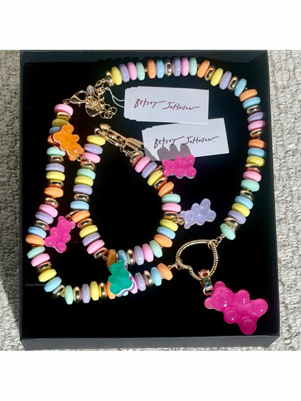 Jewelry Set - Picture 2 of 11